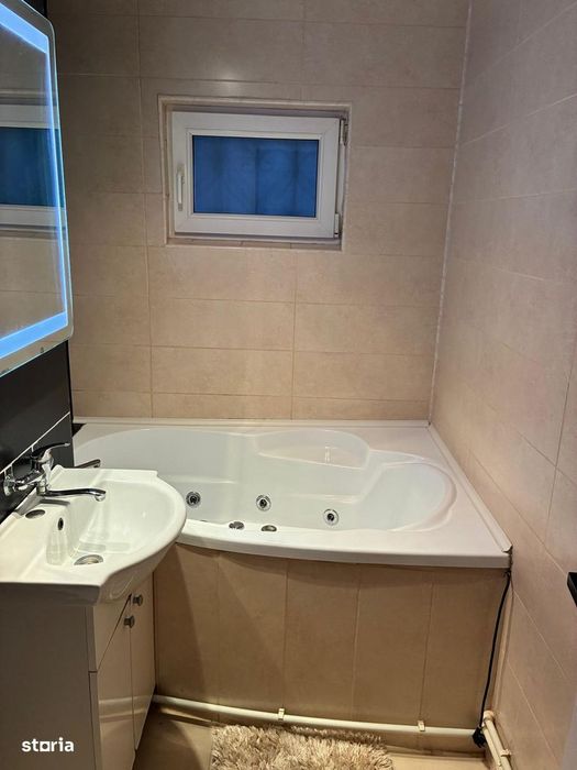 Apartament de vanzare - Zona McDonalds