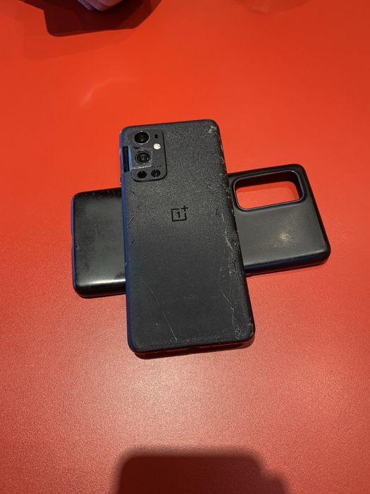 Продам OnePlus 9 Pro