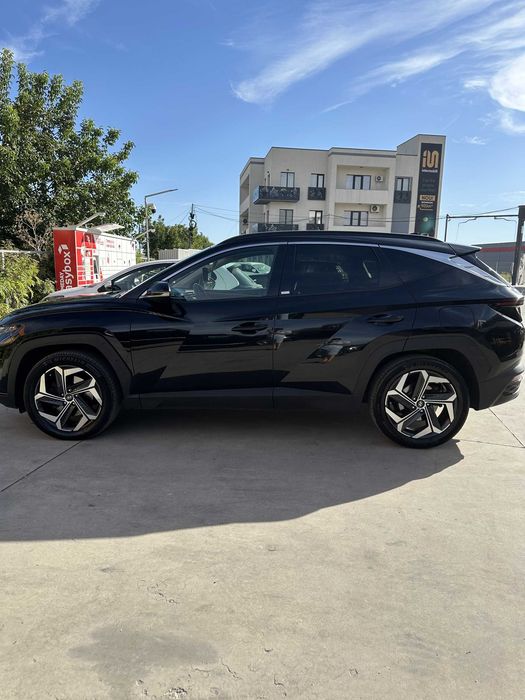 Hyundai Tucson Plug-in 265 CP 4WD Prime, proprietar, carte service