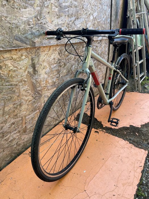 Bicicleta pinnacle cadru aluminiu roti 28” culoare nardo grey