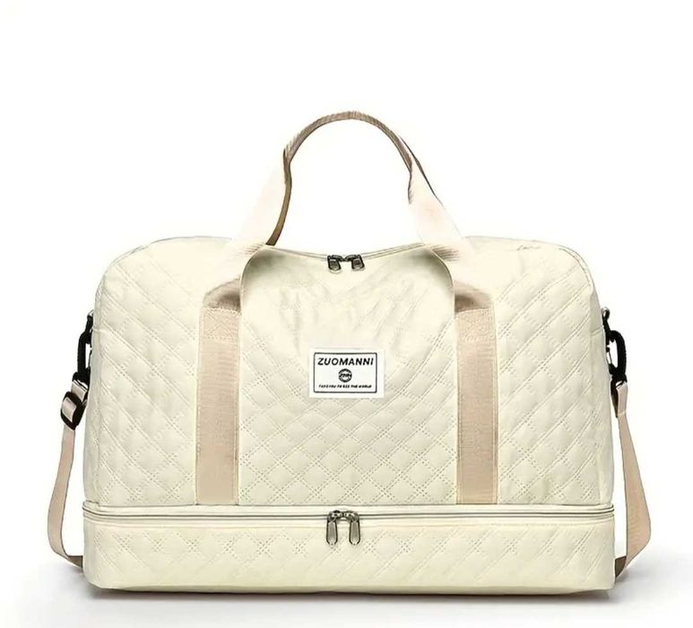 Страхотен водоустойчив сак за пътуване или спорт