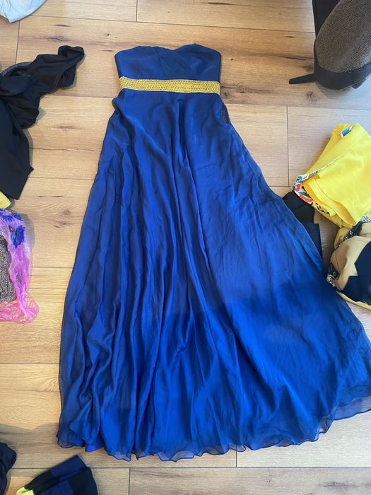 Вечернее платье