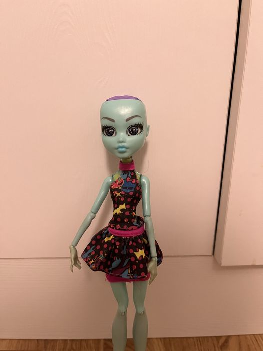 кукла монстер хай