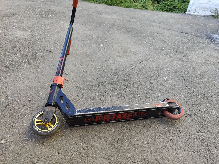 Самокат трюковой