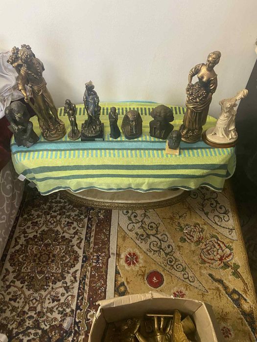 Obiecte vechi din bronz