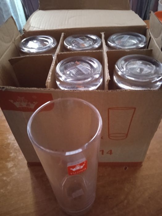 Продам вентилятор и стаканы новые