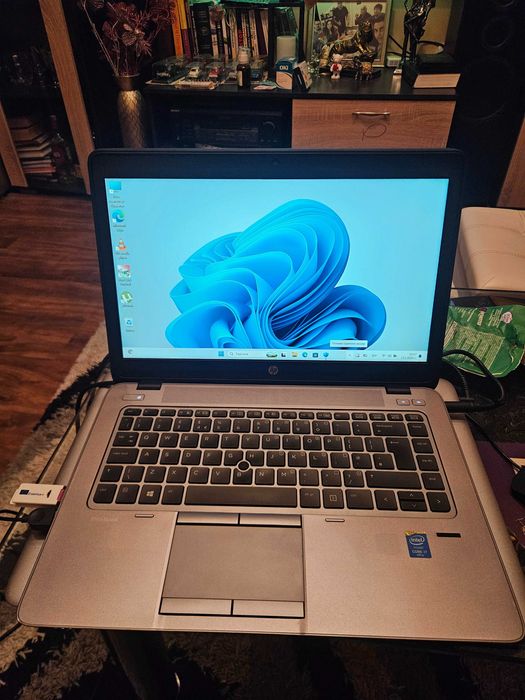 HP EliteBook 840  i7