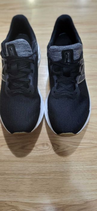 Маратонки New Balance