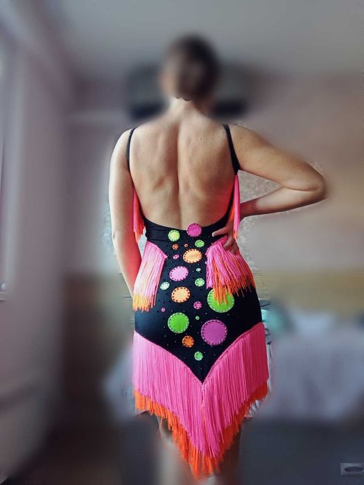 Рокля за спортни танци