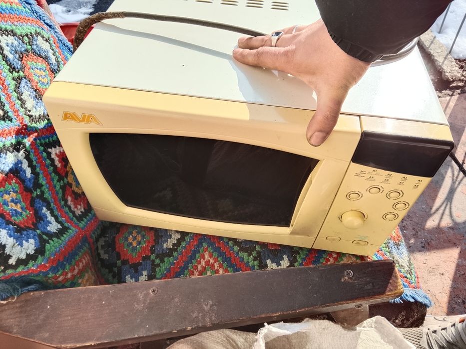 Продам микровалновку
