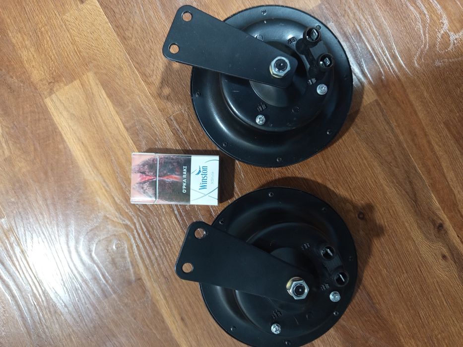 Сигнал 12v, 290Hz, 345Hz.