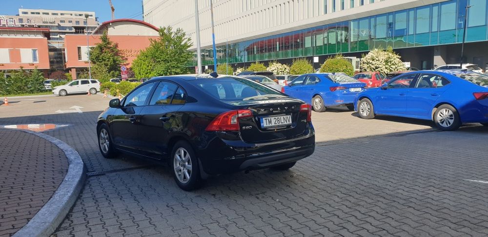 VOLVO S60 2011 — imagine 3