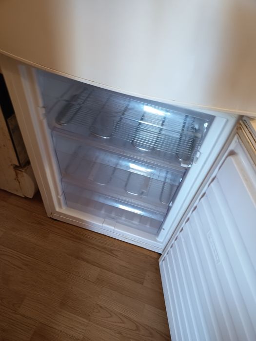 Хладилник Whirlpool за части