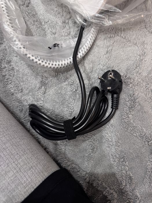 Паровой утюг новый