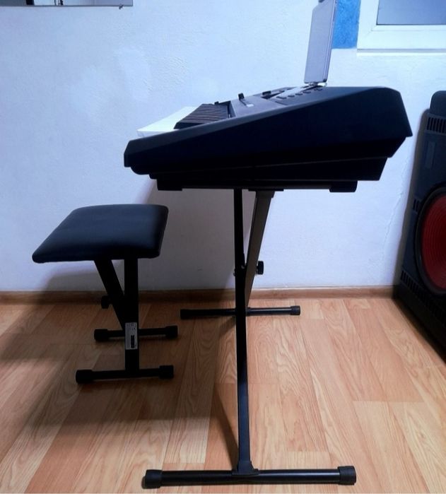 Vând sau schimb orgă Yamaha psr e 463 ful style românești  toate genurile
