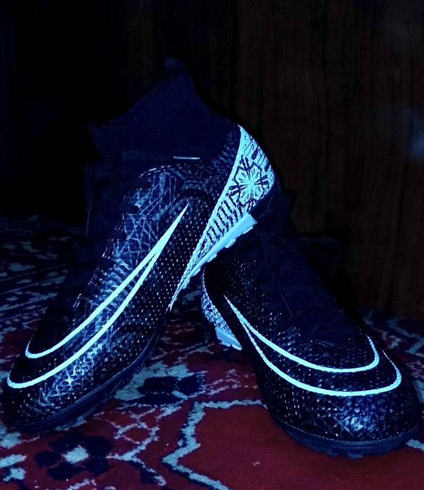 Сороканожки футбольные AIR ZOOM NEO Размер: 40