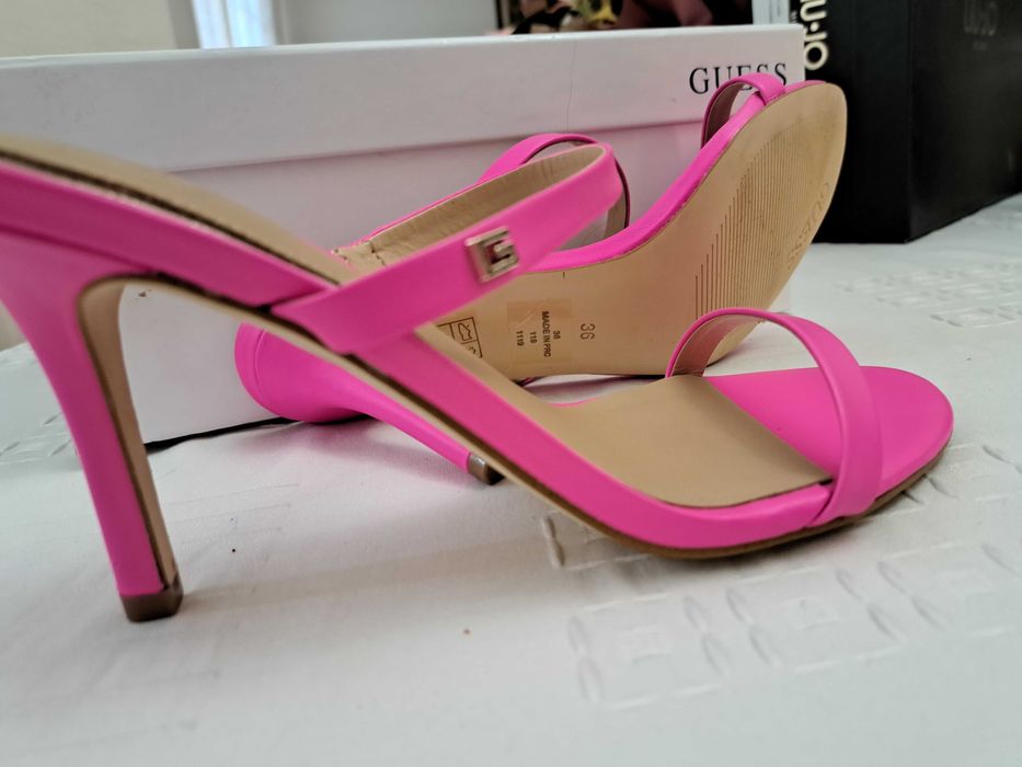 Летни чехли и сандали Guess и Liu Jo 36н.