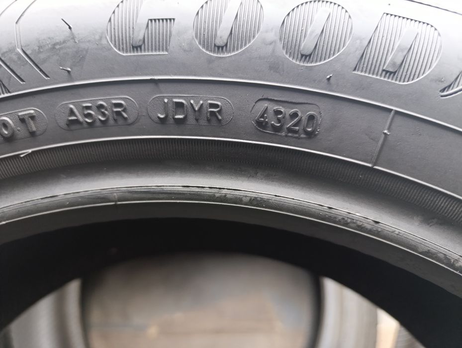Anvelope de vara 215 55 17 Goodyear dot 2020