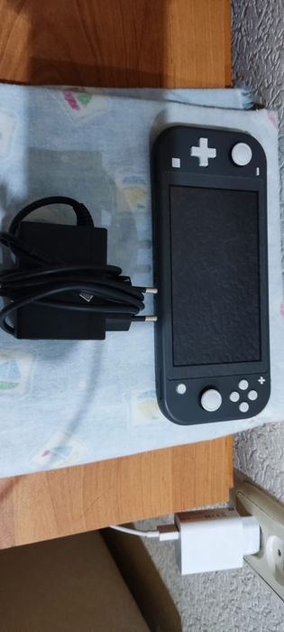 Нинтендо свитч лайт