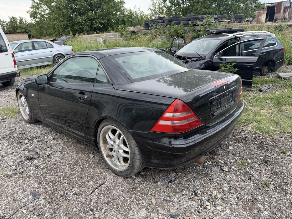 Мерцедес SLK 2.0 бензим компресор само на части