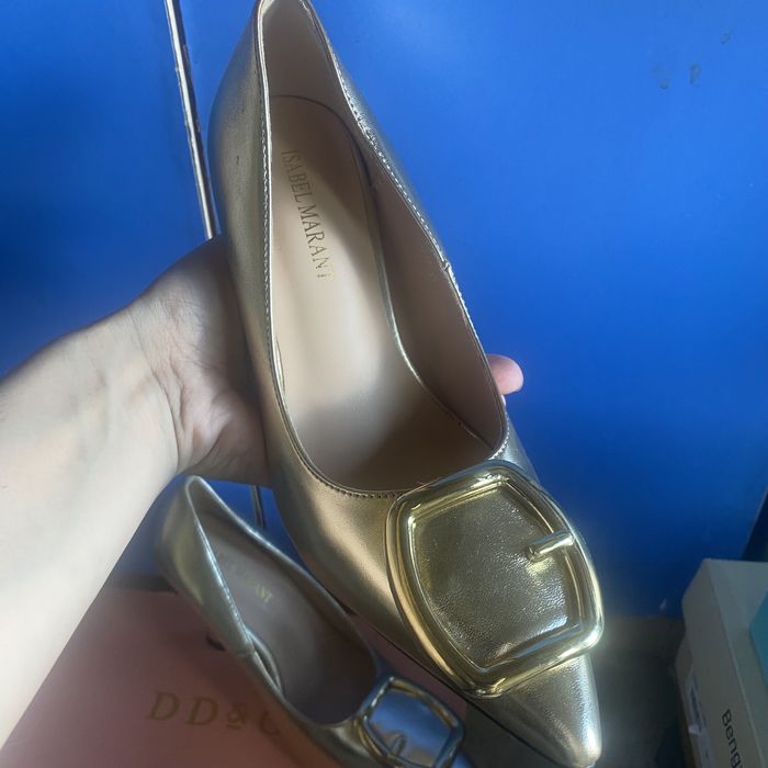 Туфли золотистый 35размер