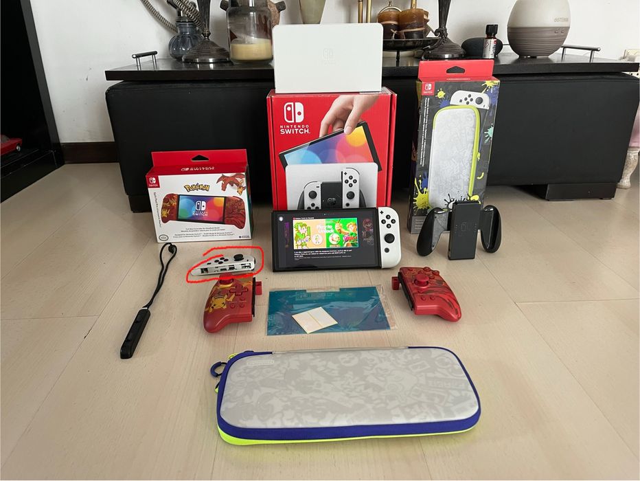 Nintendo Switch Oled -bundle- Tot ce ai nevoie pentru gaming!