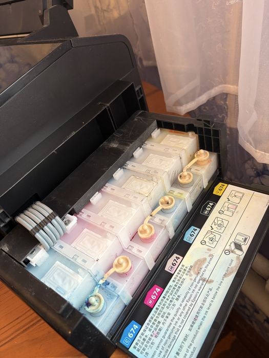 Продам принтер Epson L805