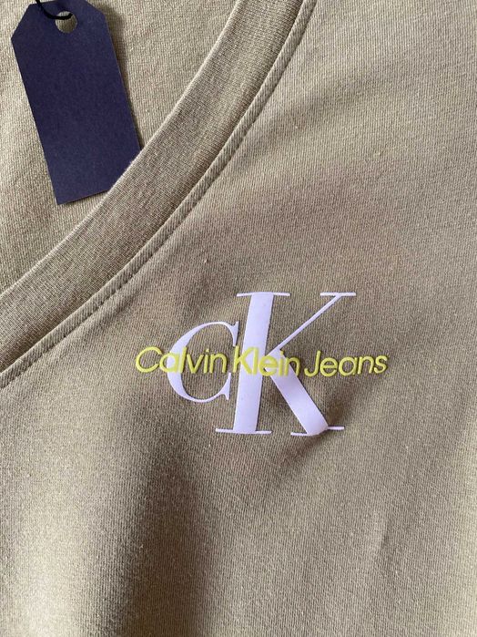 Дамска зелена тениска CALVIN KLEIN оригинална
