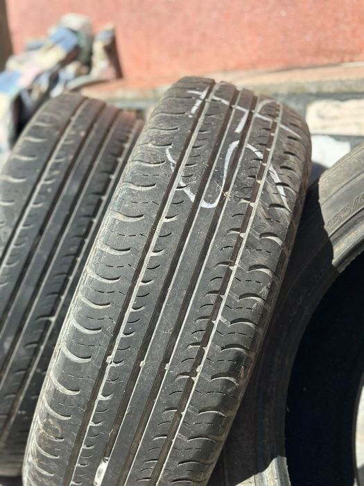 Vând anvelope de vara 185/60R15