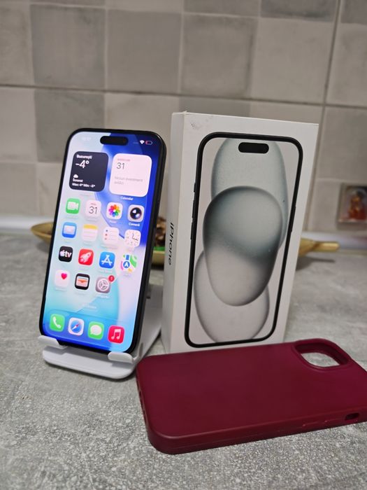 iPhone 15 Black 94%Bat Fullbox impecabil totul original liber retea