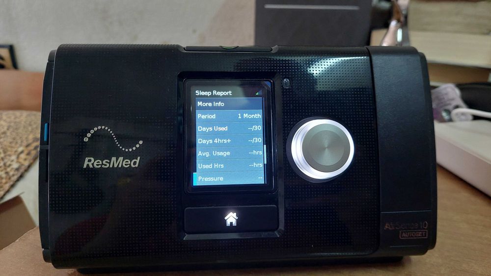 Продавам CPAP апарат ResMed AirSense 10 AutoSet