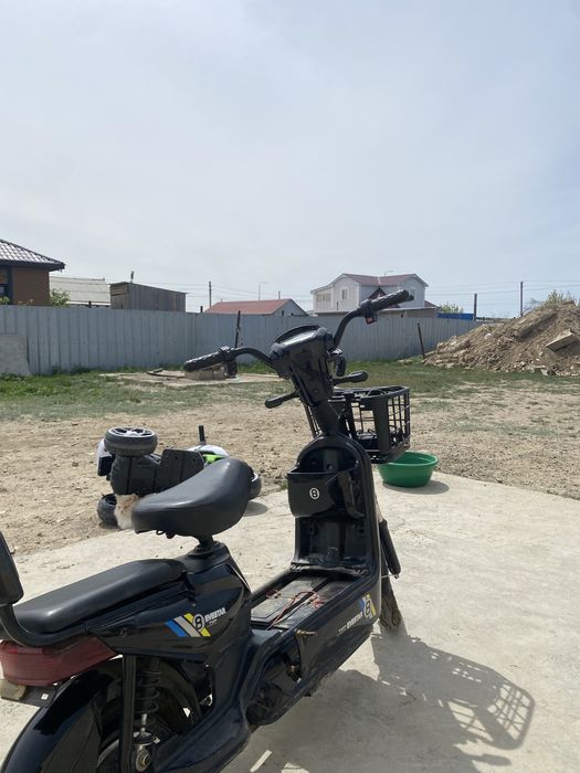 Электрскутер Evestar 8