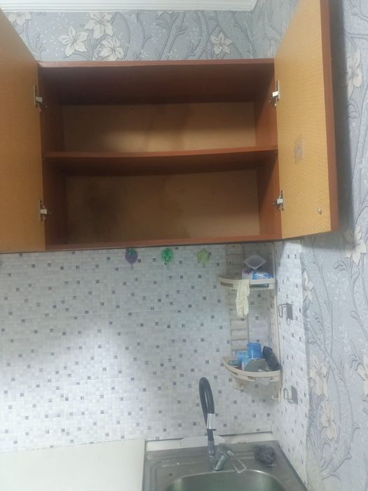 Продам кухню район 3 школы