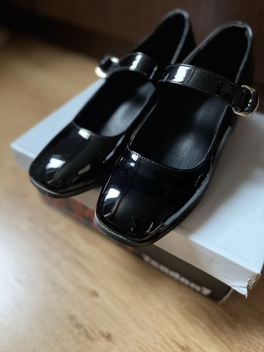 Официални обувки