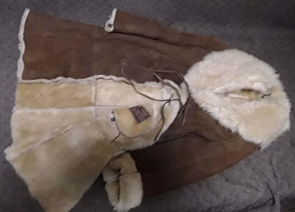 Haună blană naturală lungă marimea 42.