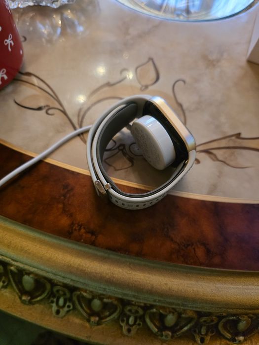 Часовник  Huawei Watch D2