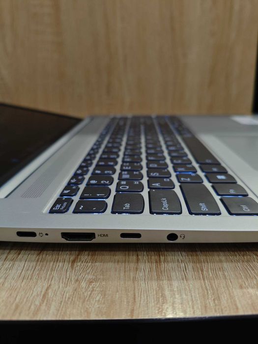 Lenovo ideapad slim 5  i5 13500H 16/512 GB