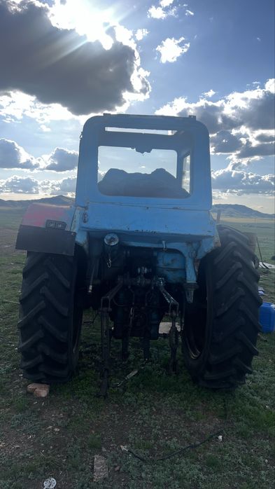 МТЗ 80 на ходу