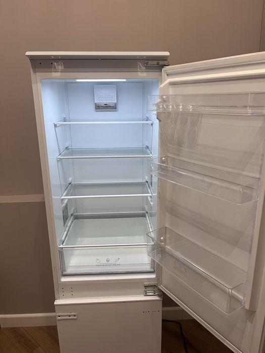 Встраиваемый холодильник ARG AM177NF