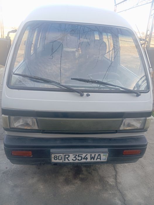 2002 damaz 1 sotiladi holati yaxshi rasxodi  hamda joyi yangi