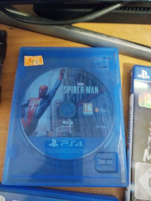 Игри за ps4  евтино във едната има две общо са всичките