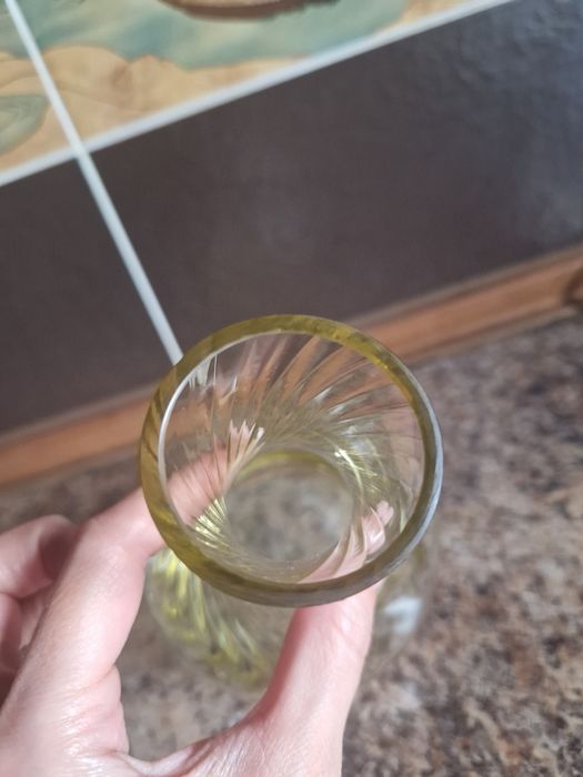 Продам стеклянный графин