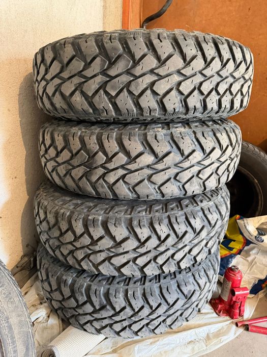 Продавам гуми Maxxis Bighorn  205/80/16