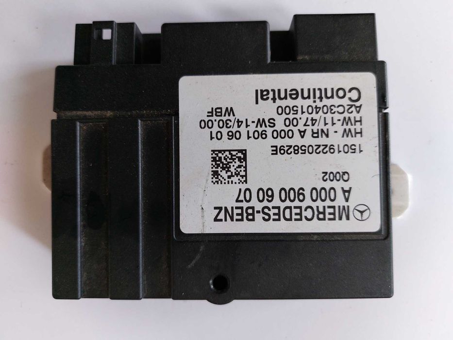 Модул за управление на горивна помпа Mercedes-Benz W213