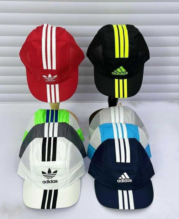 Продам кепки летние