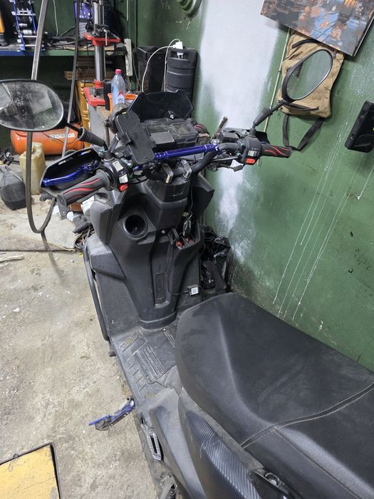 Продам скутер Танк