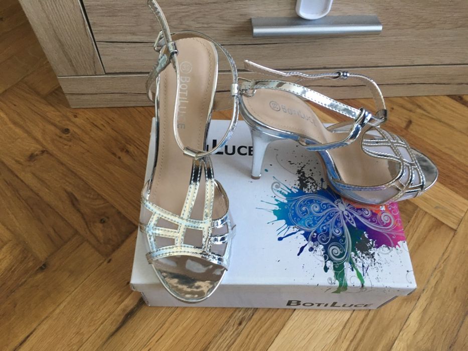 Дамски елегантни сандали