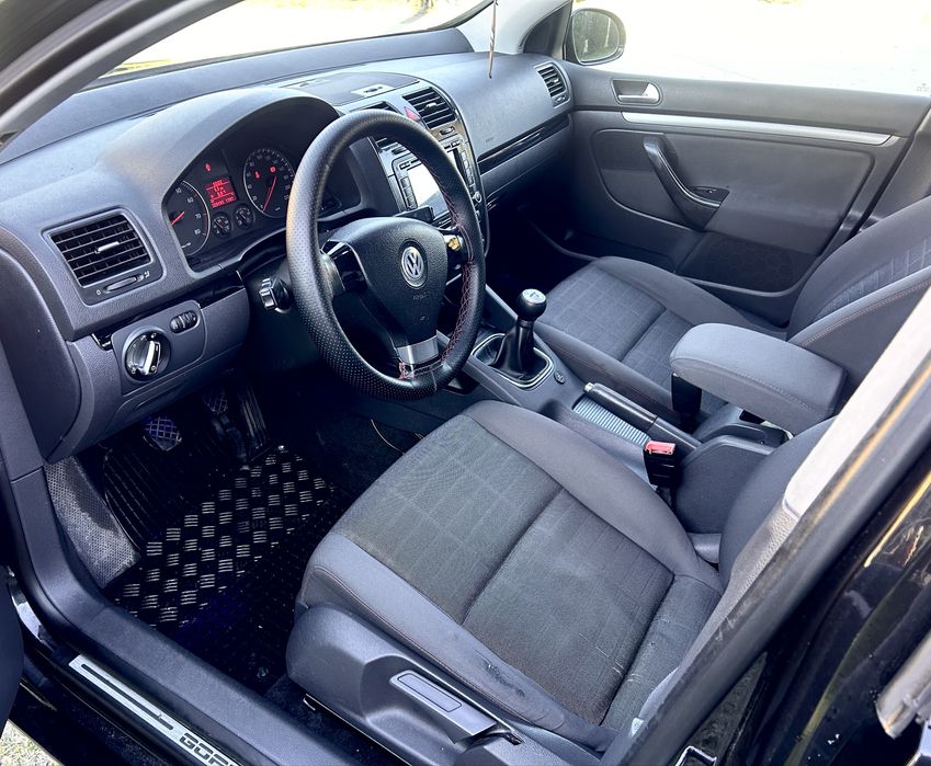 Golf 5  1.4 GPL perfect pentru oras sau navetă