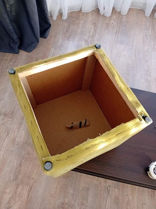 Masuta cafea cu scaune