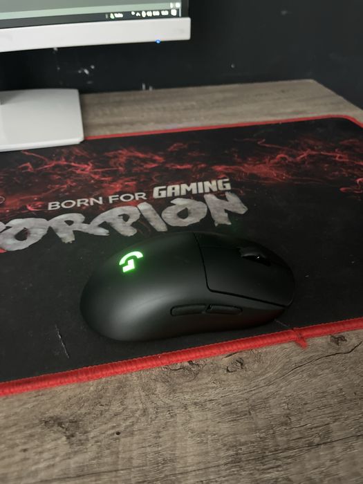 Бежична мишка logitech pro wireless